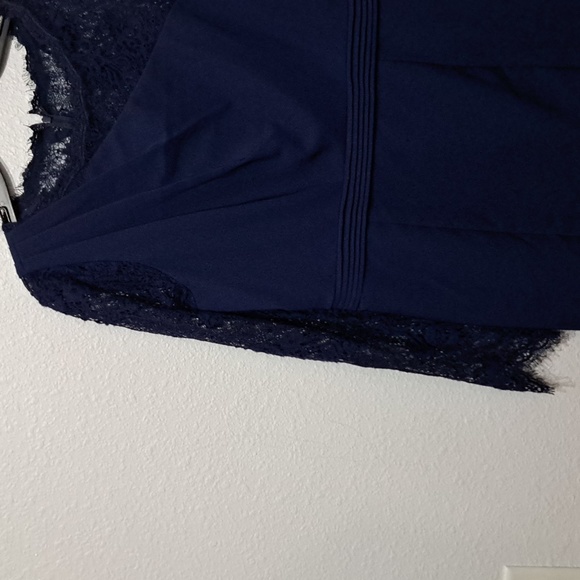 JS Collection Maria Scallop Column Gown - Picture 8 of 13